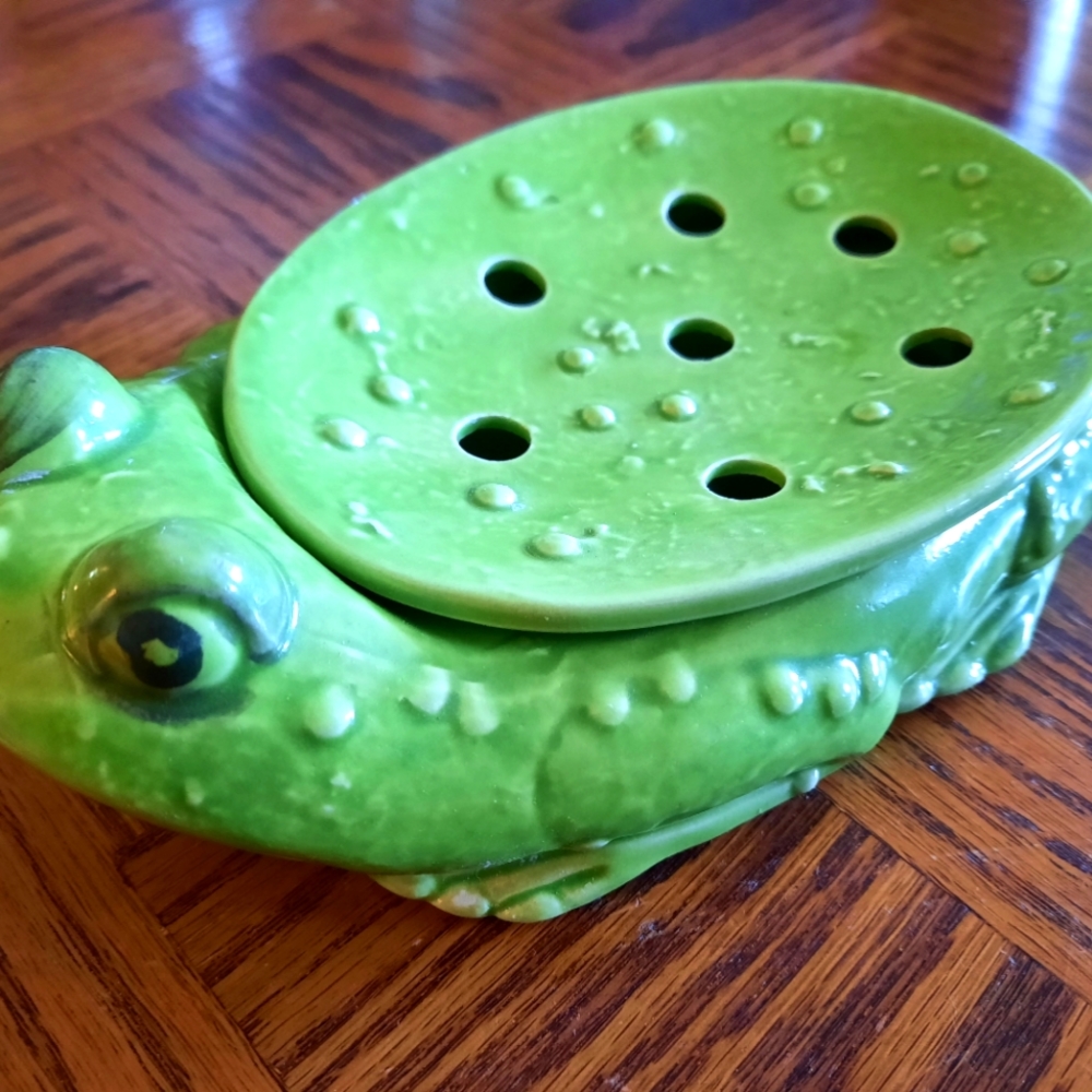 Vintage toad/frog soap dish 70s mcm retro Japan